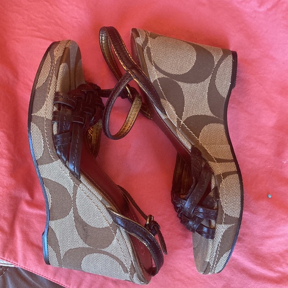 Coach size 6 wedge high heels shoes great condition. - Picture 14 of 17